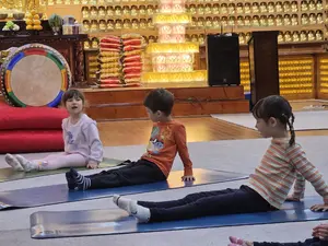 20260612 Yoga im Tempel2